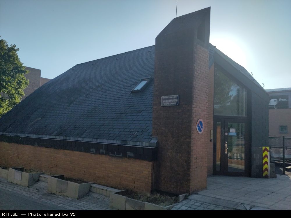 Telephone exchange — Ve Du Roman Pays