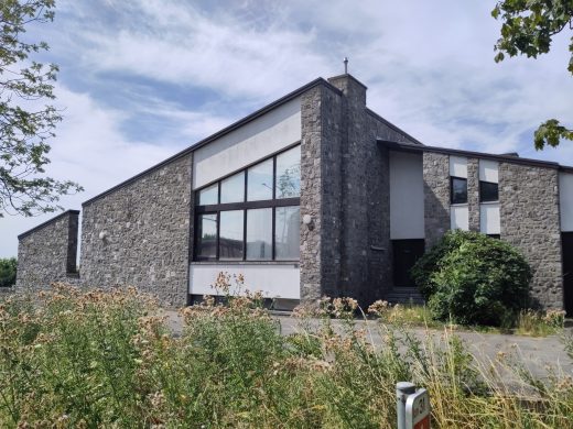 Telephone exchange — Chee De Namur