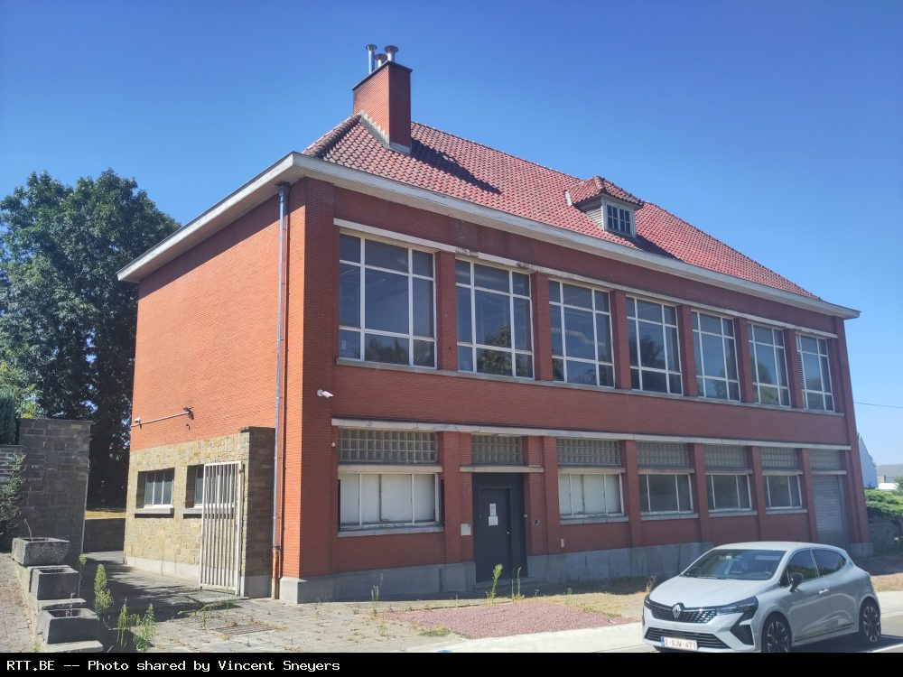 Telephone exchange — R Villers La Ville
