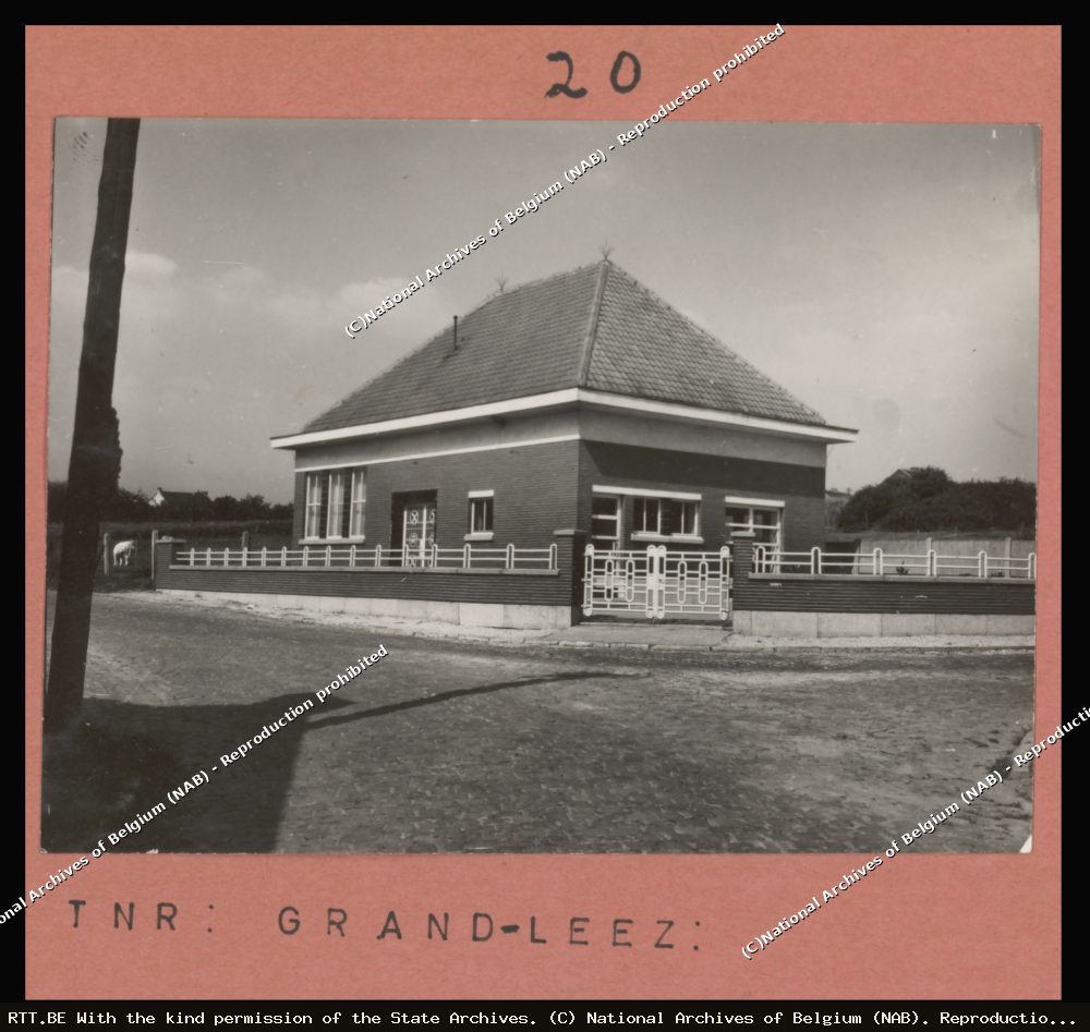 Telephone exchange — Grand Leez