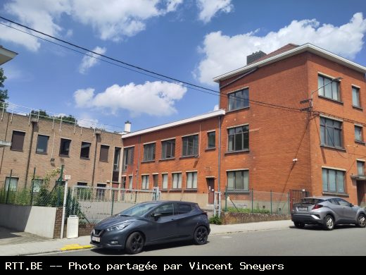 Central téléphonique — Rue Landelies