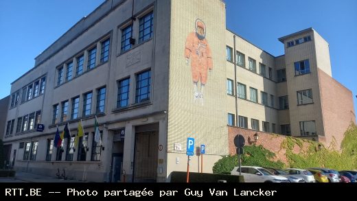 55RON Politieke gevangenenstraat 19 Ronse . Verkocht aan de stad nu politiekantoor.