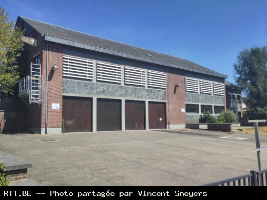 Central téléphonique — Av Prs De Guerre
