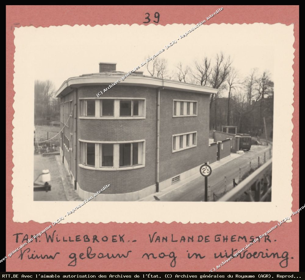 Central téléphonique — Blijk
